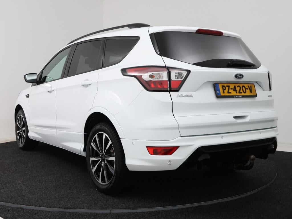 Ford Kuga 1.5 ecoboost st line | trekhaak | 1800kg trekgewicht | navigatie 