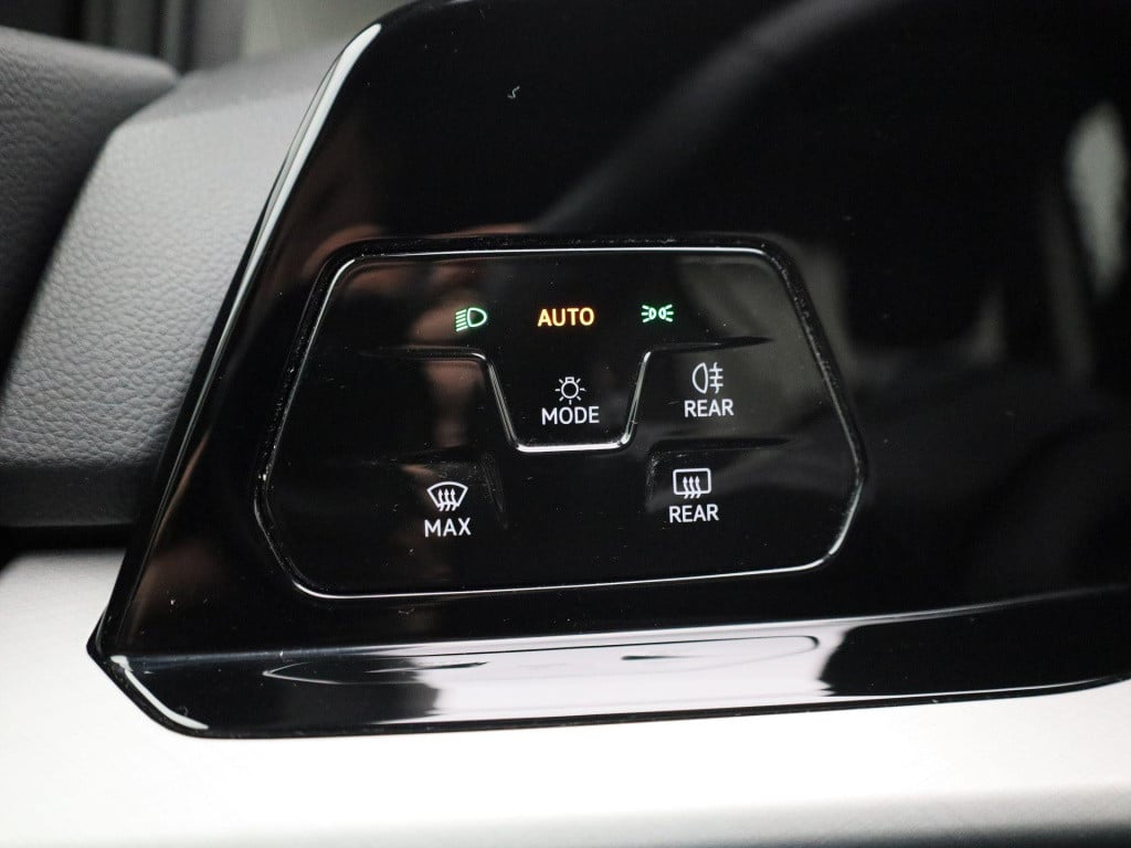 Volkswagen Golf variant 1.0 tsi life | navigatie | apple carplay / android 