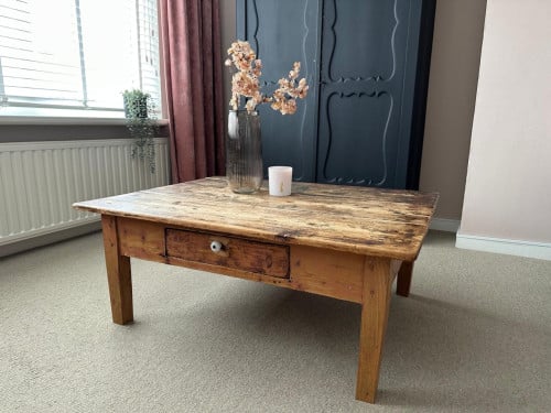 Sfeervolle, houten salontafel