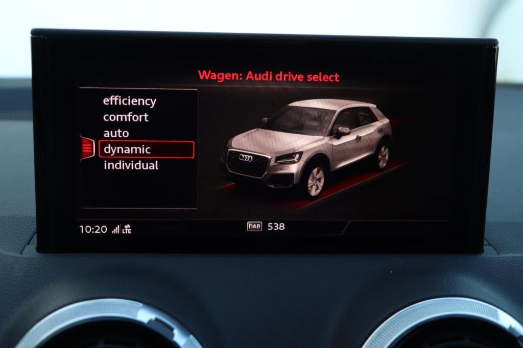 Audi Q2 35 tfsi advanced edition 150pk | camera | stoelverwarming | navi