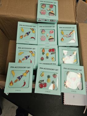 Partij pin accessory sets – 63 stuks