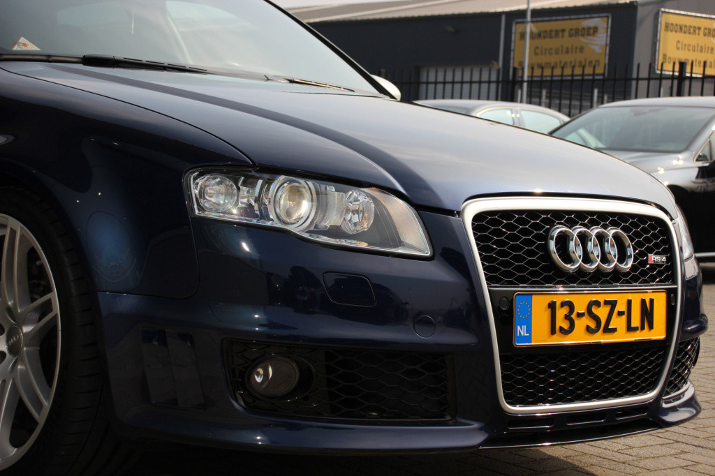 Audi A4 limousine 4.2 v8 rs4 quattro | orig nl | 2de eigenaar | kuipstoelen