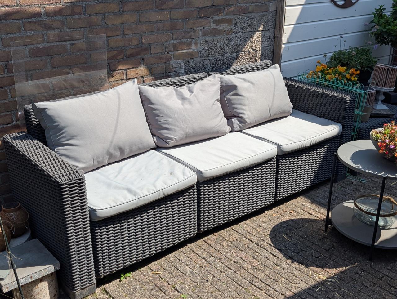 TE KOOP ALLIBERT LOUNGE DRIE ZITSBANK MET HOOKER