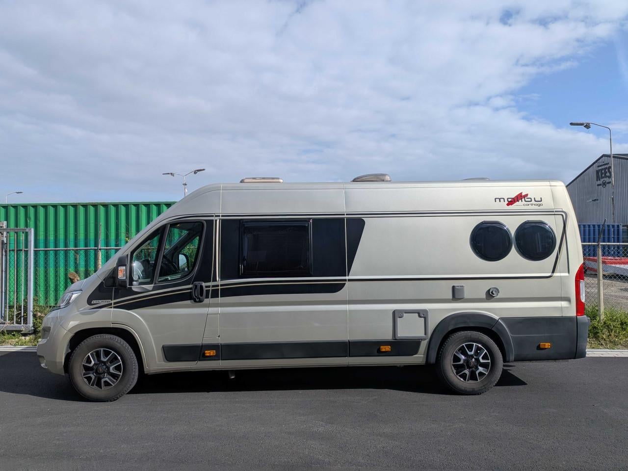 Carthago Malibu 640 LE buscamper - lengte bedden - 28007km