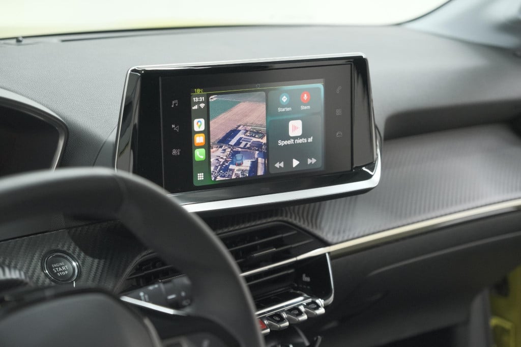 Peugeot 208 ev allure 50 kwh | stoelverwarming | apple carplay | parkeersen