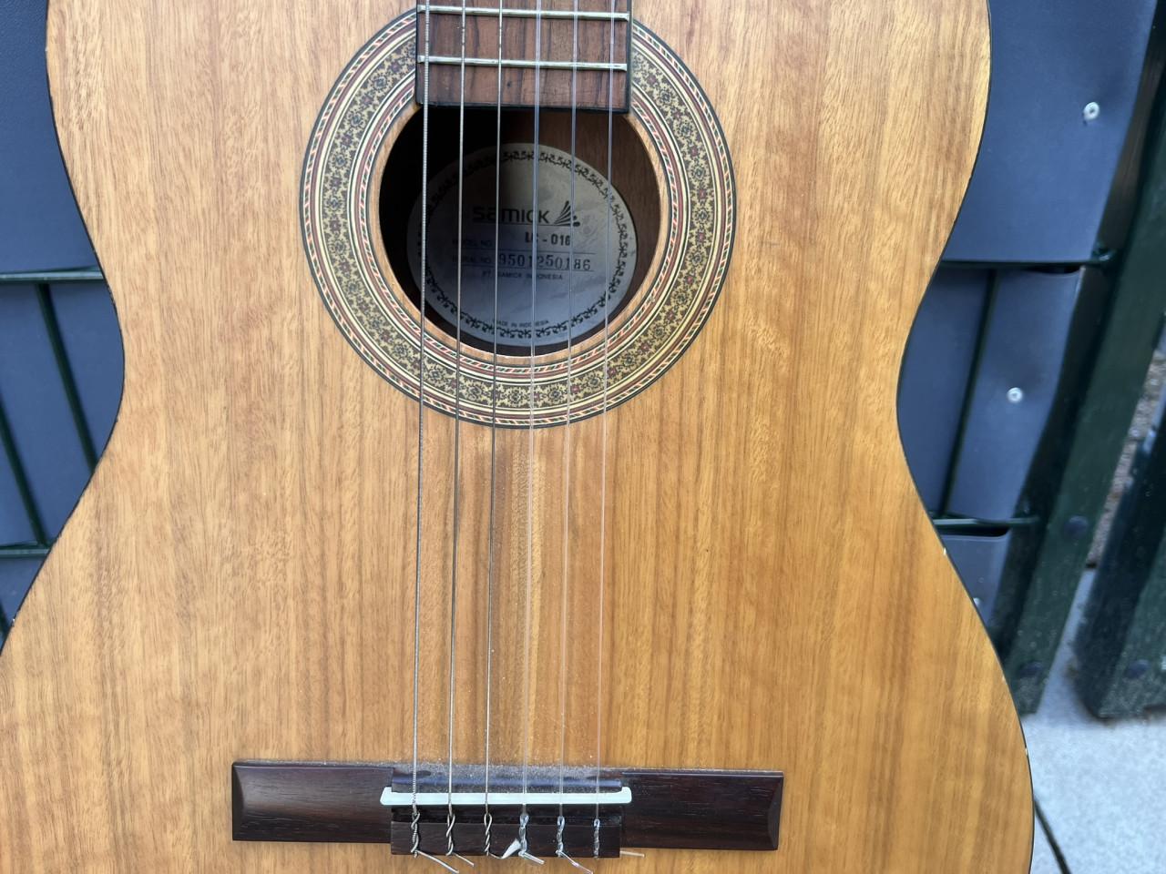 Gitaar Samick LC 016