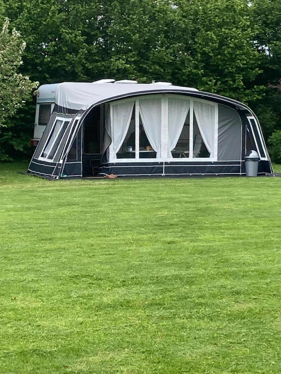 Dorema Onyx 270 voortent