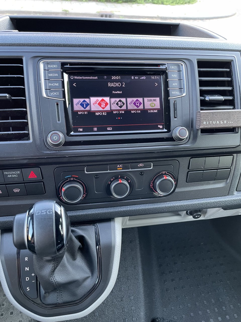 Volkswagen Transporter 2.0  TDI 150 PK Automaat L1H1 2019