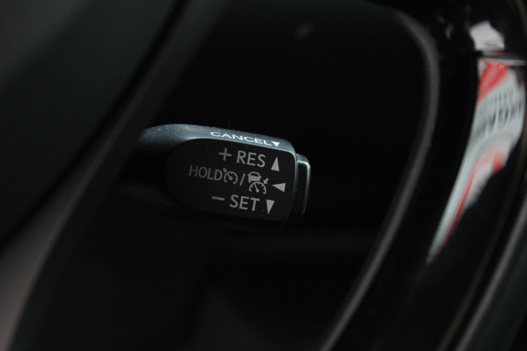 Toyota C-hr 1.8 hybrid active