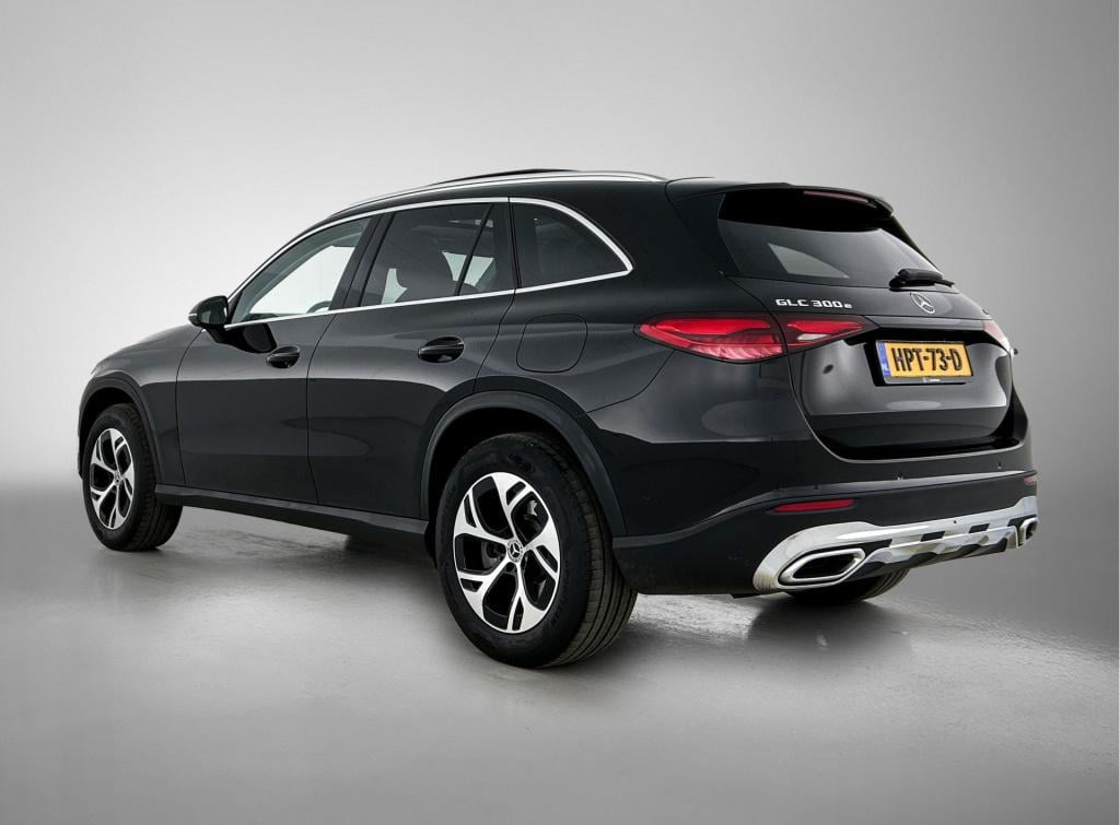 Mercedes-Benz Glc 300 e 4matic luxury plug-in hybride | avantgarde advanced