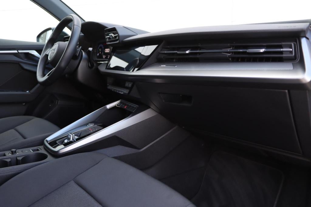 Audi A3 sportback 40 tfsi e advanced edition 204pk s-tronic | soh 93% |