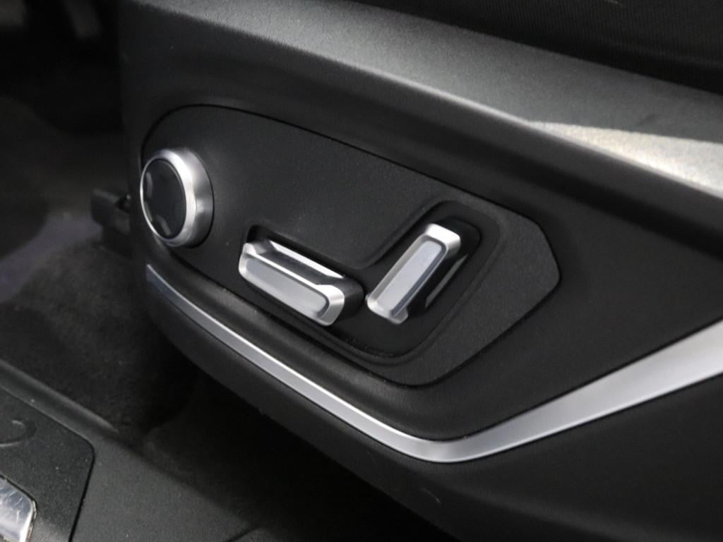 Lynk & Co 01 1.5 plug in hybrid|1800kg trekgewicht|trekhaak| nieuw model!