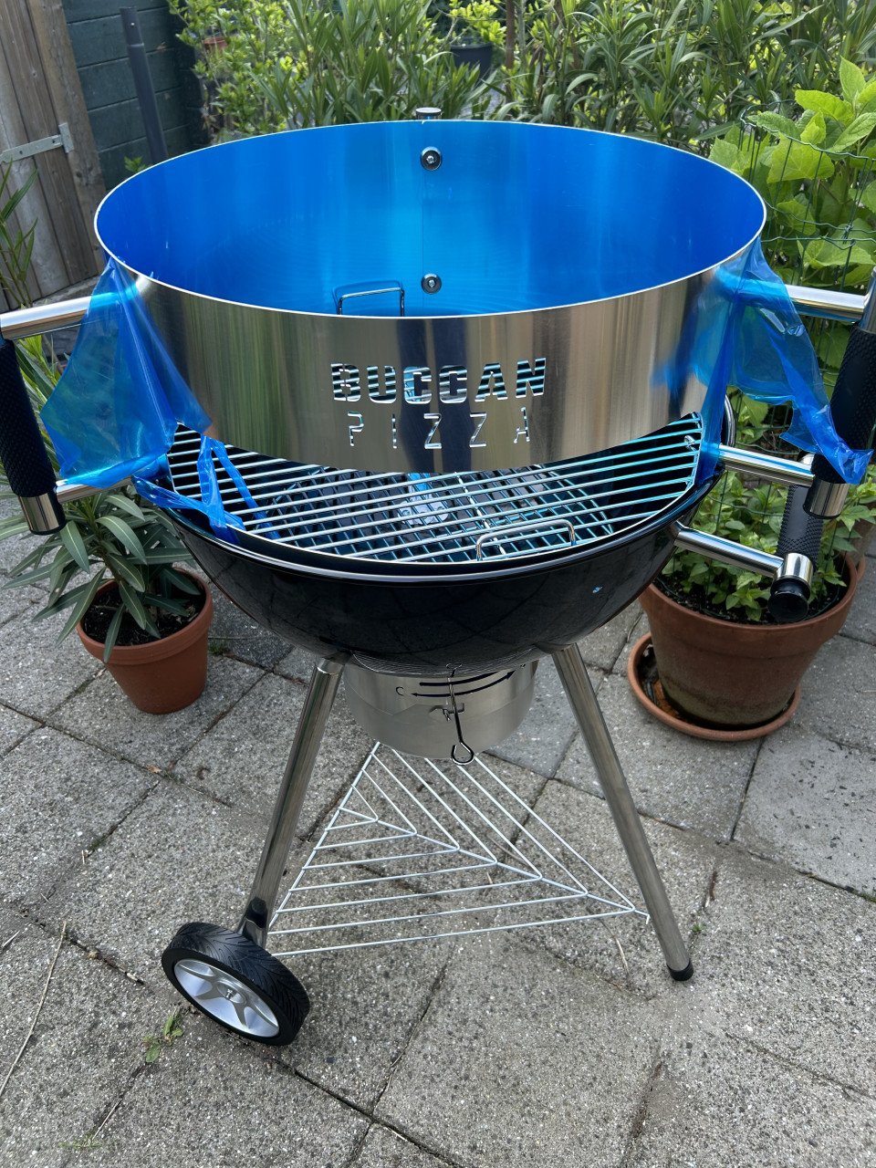 Nieuwe XXL BBQ + Pizza-ring + beschermhoes + lederen BBQ-schort !!