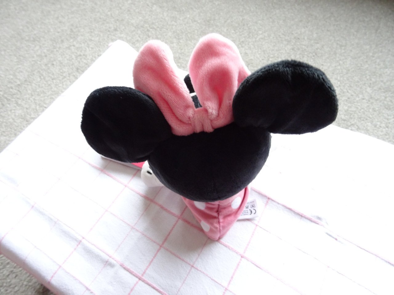 Nieuwe  Minnie Mousse    Disney knuffel  voor  € 7,50