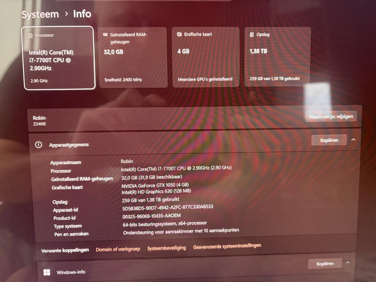 Asus Zen AiO Pro Z240IEGT-GA033T 4K Ultra HD Multi-Touchscreen Display