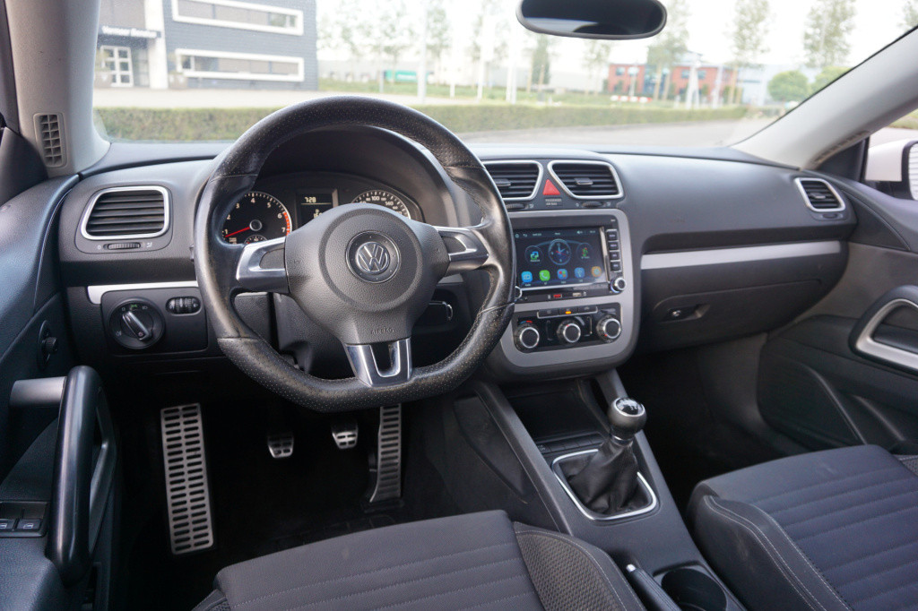Volkswagen Scirocco 1.4 tsi airco / navi / cruise / elektr. ramen / sportui