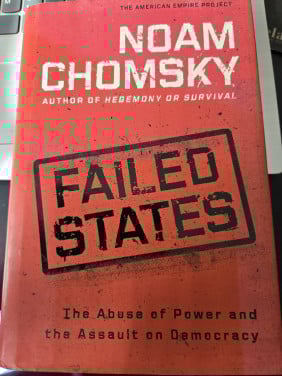 Boek: Failed States - Noam Chomsky  - 1e editie 2006