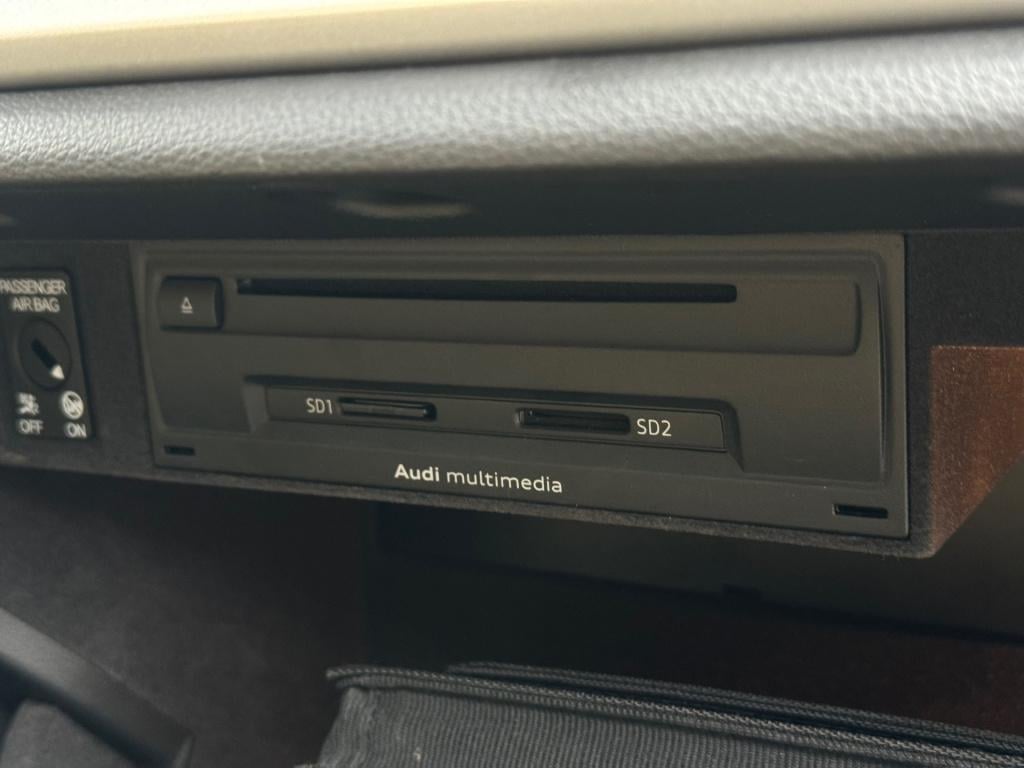 Audi A3 sportback 1.4 tfsi cod s-line * leder * navigatie * nap