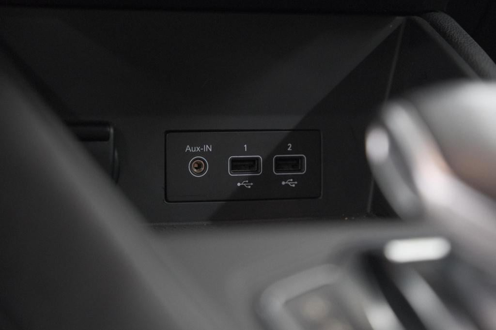 Renault Captur 1.6 e-tech plug-in hybrid 160 techno | dodehoekdetectie | ad