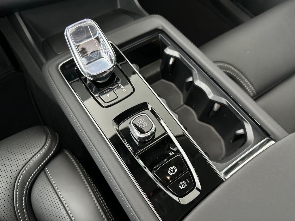 Volvo XC90 t8 awd gt ultra dark executive edition