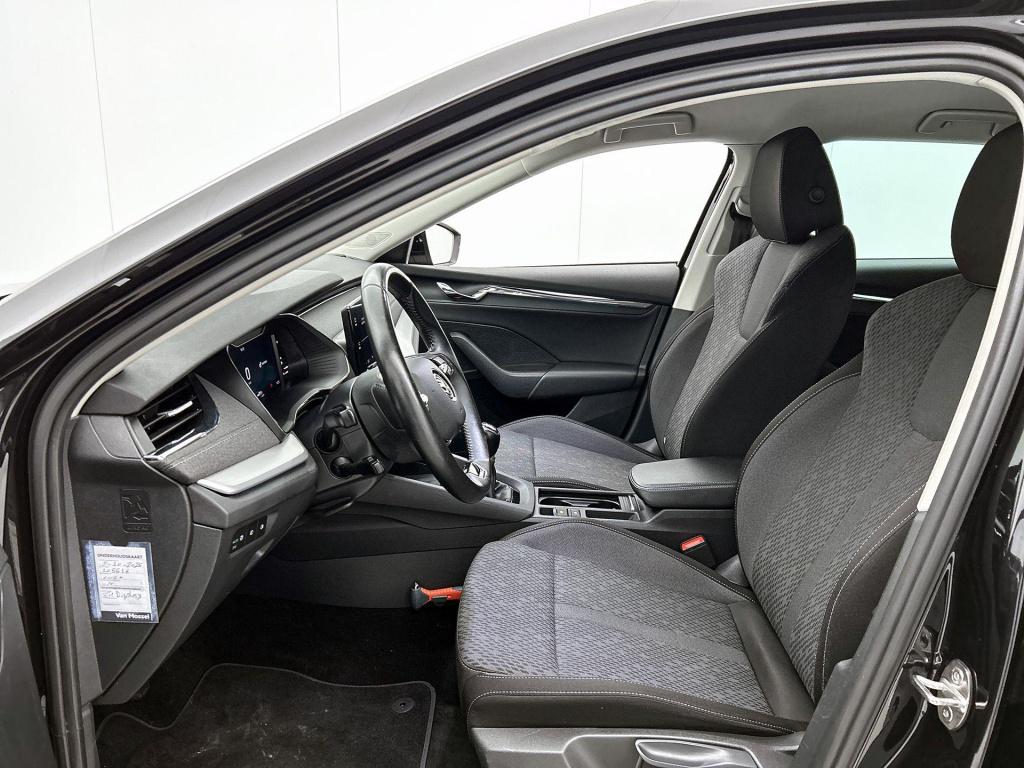 Skoda Octavia combi 1.0 tsi business edition plus | trekhaak | navigatie | 