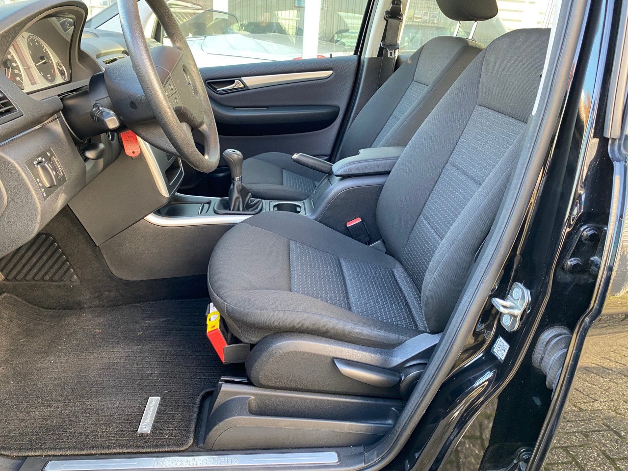 Fraaie Mercedes B Klasse uit 2011 met slechts 118.000 km NAP