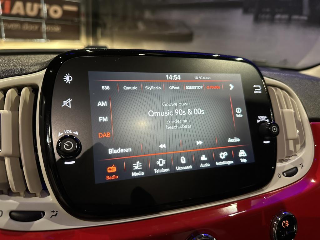 Fiat 500 1.0 hybrid launch edition *carplay*clima*