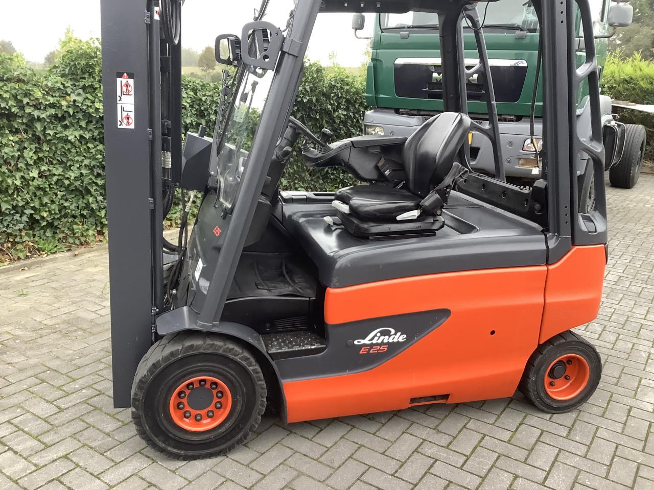 Linde E25L-01 elektrische heftruck