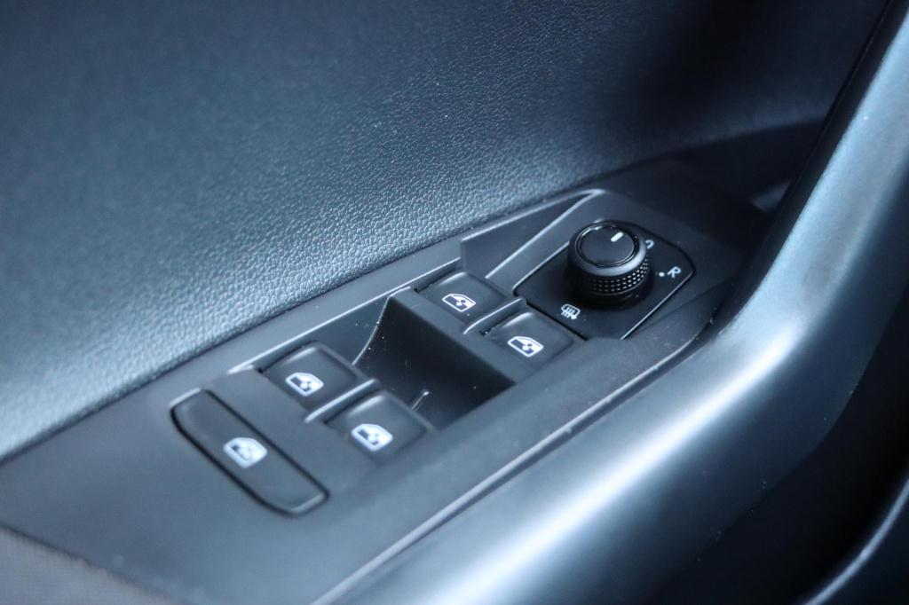 Volkswagen Polo 1.0 tsi comfortline business dsg7