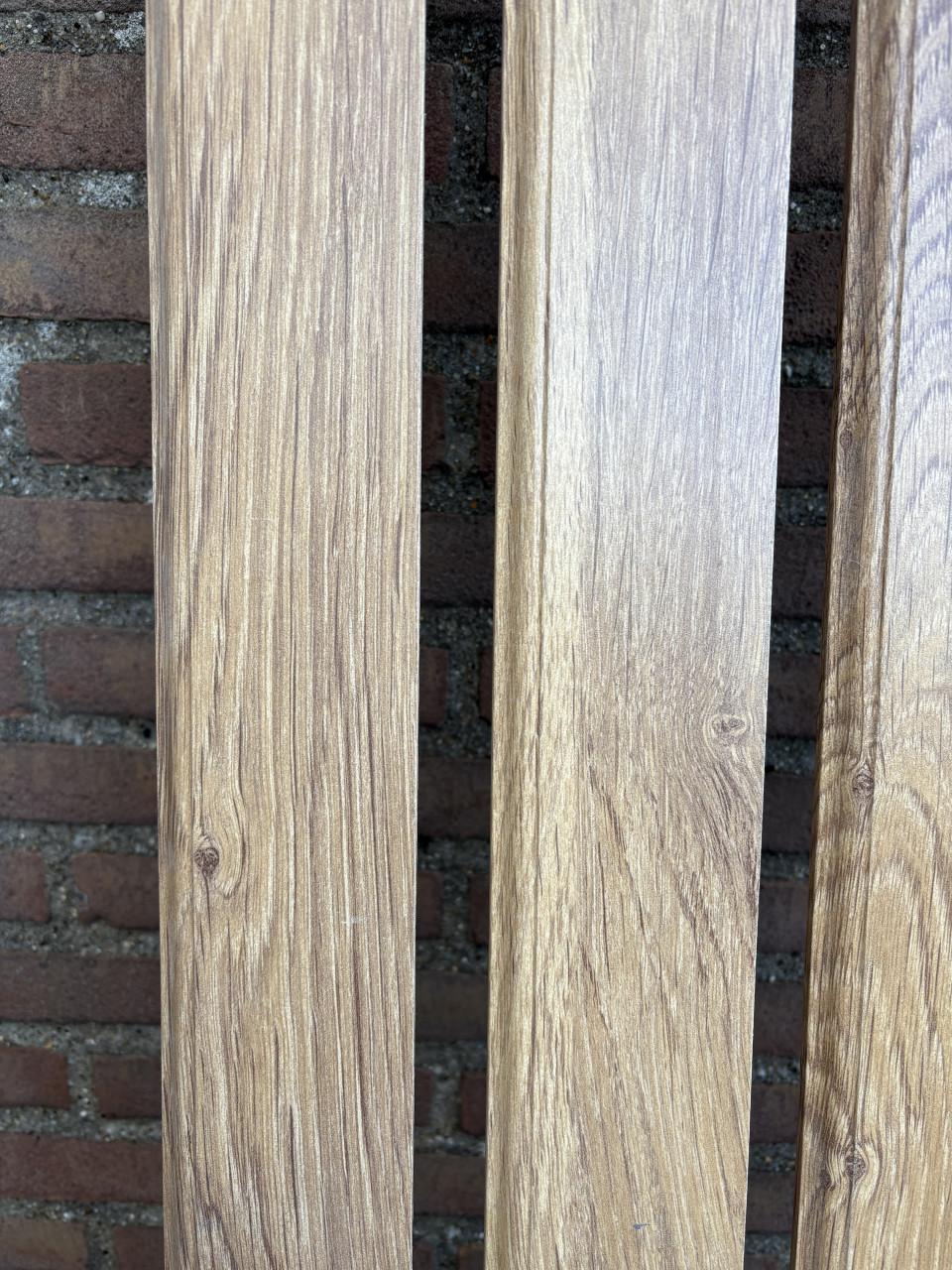 Balterio plinten met bevestiging 240x8,5 cm