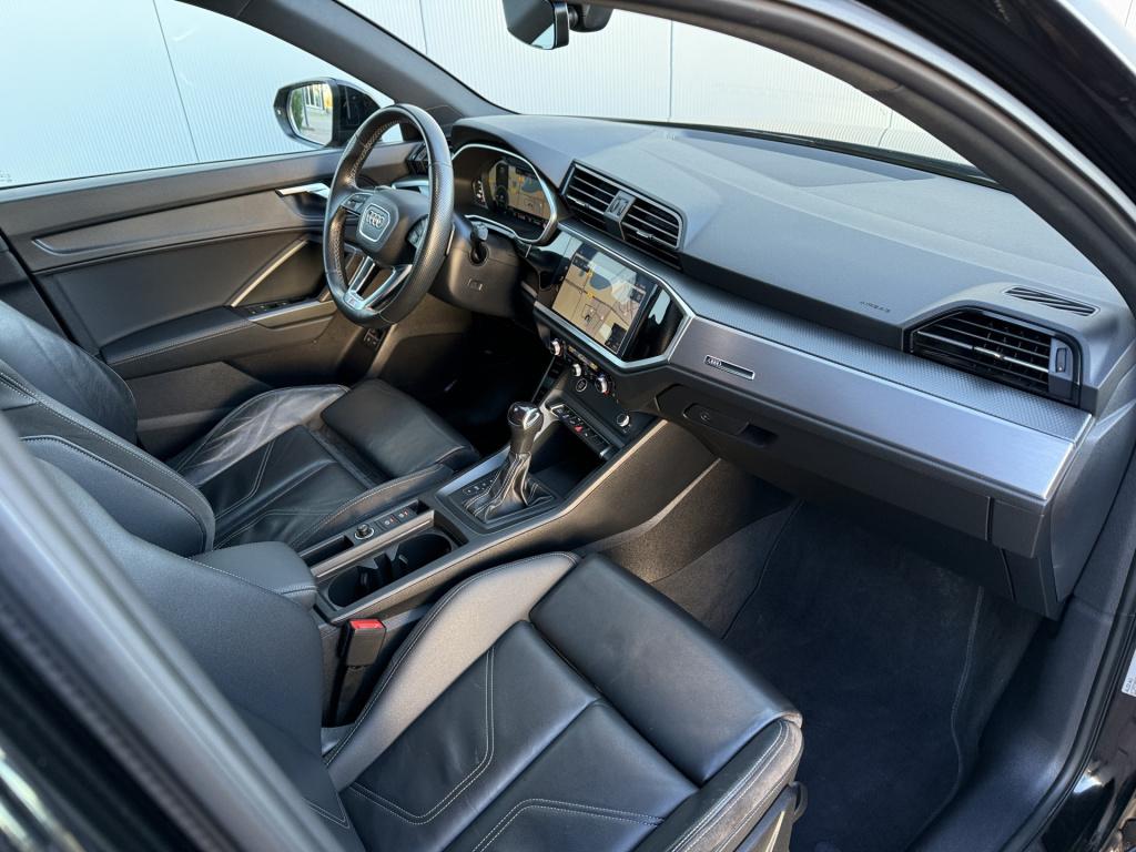 Audi Q3 45 tfsi ehybrid 245pk s edition | leder | black pakket