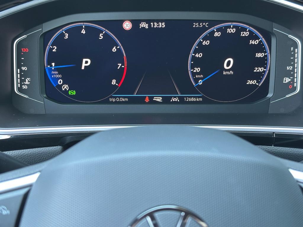 Volkswagen T-roc 1.5 tsi 150pk dsg r-line | camera | keyless | elek. achter