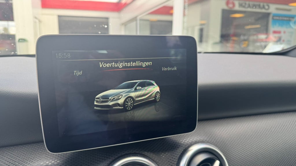 Mercedes-Benz A-Klasse 180 business solution