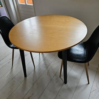 Eetkamertafel