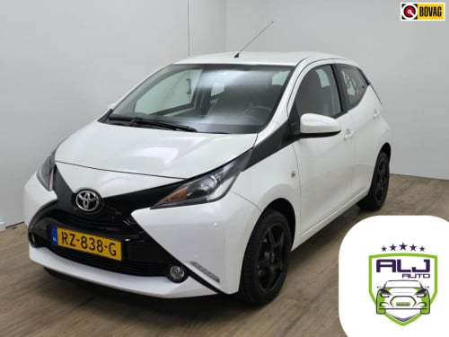 Toyota Aygo occasion 1.0 vvt-i x-play met parkeercamera | tweedehands toyot