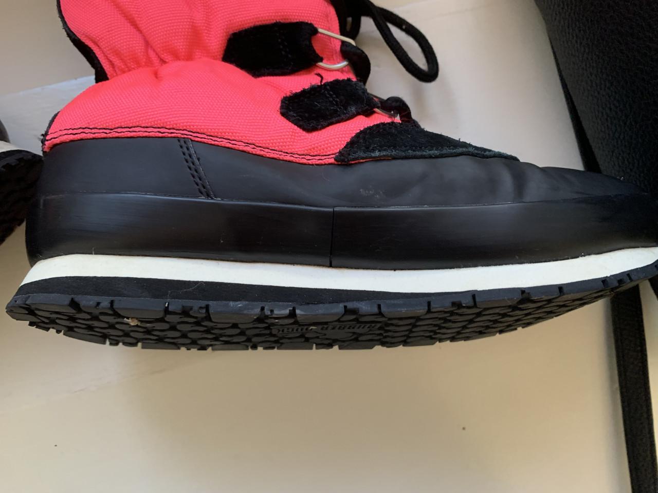 Snowboots mt 37. Rubber Duck