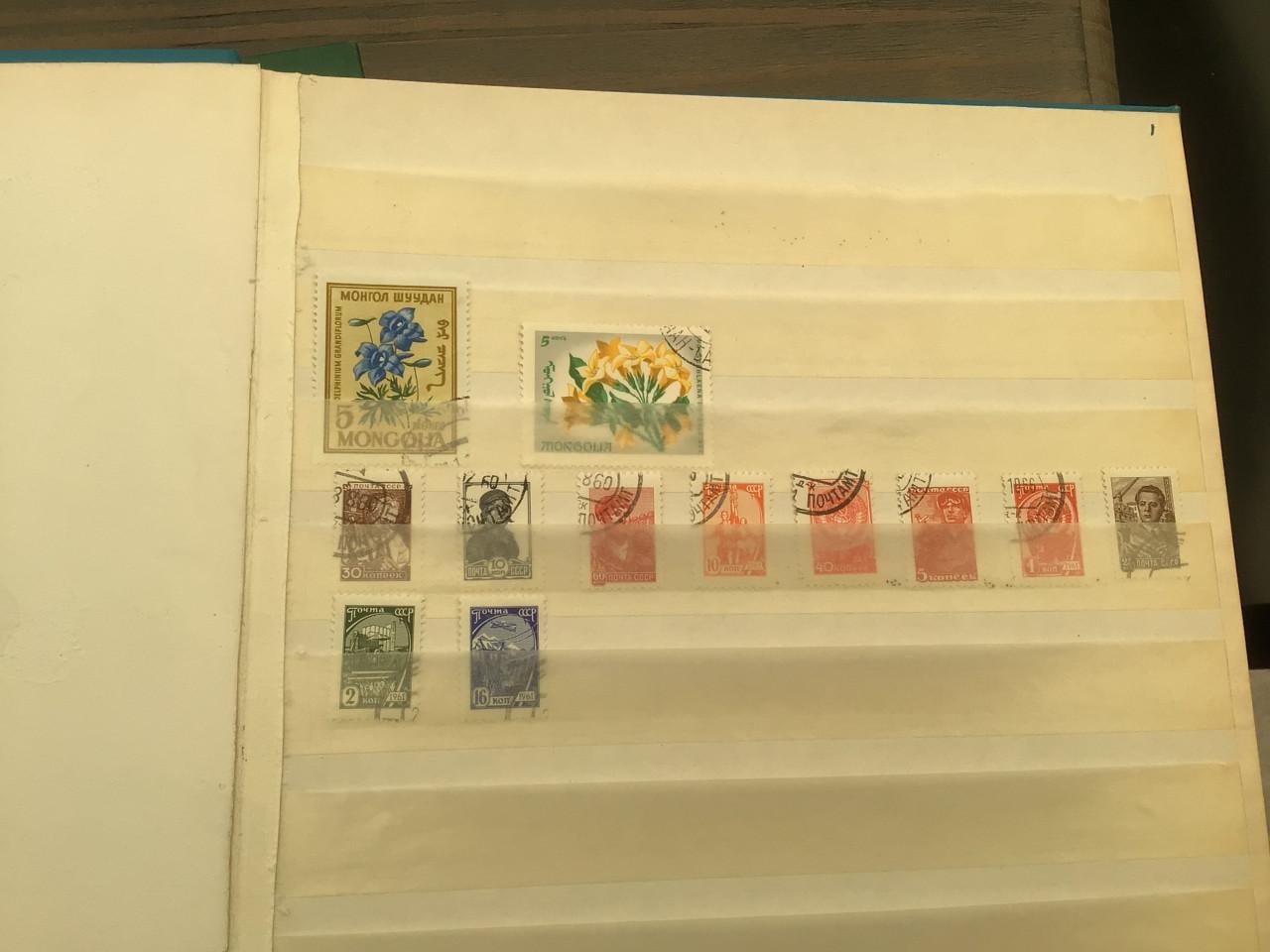 Postzegels uit diverse landen