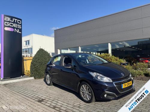 Peugeot 208 1.2 puretech signature 110pk