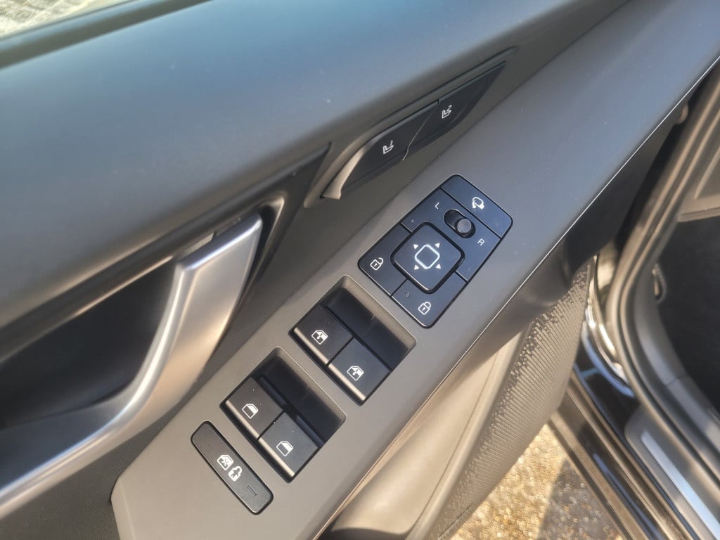Kia Niro 1.6 gdi phev launch edition