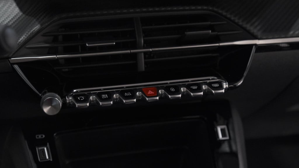 Peugeot 208 puretech 100 eat8 active | parkeersensoren | navigatie | apple 