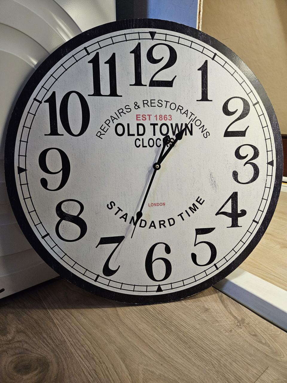 Houten ronde industriële wandklok