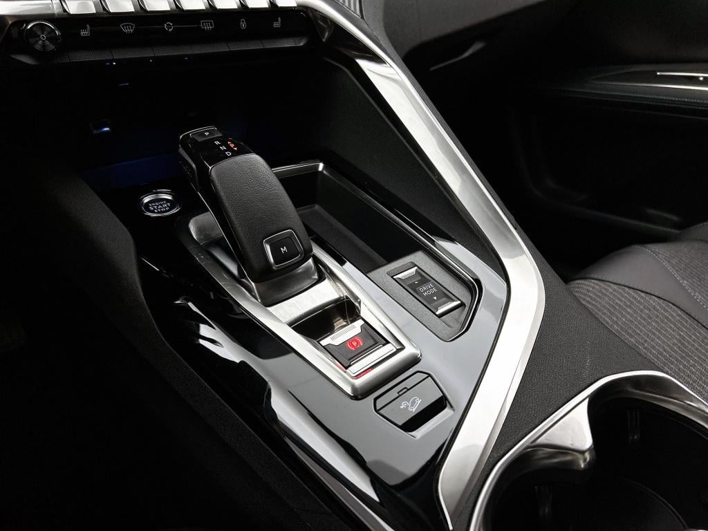 Peugeot 3008 130pk automaat allure pack | rijklaar | stoelverwarming |