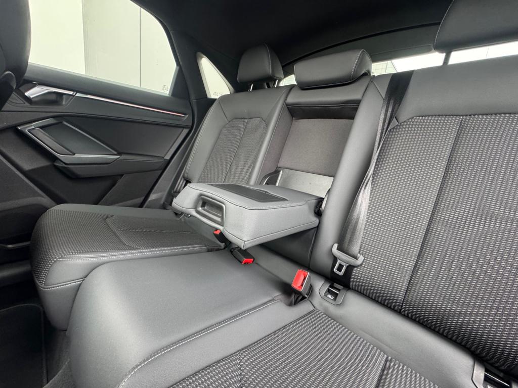 Audi Q3 sportback 35 tfsi s edition * panoramadak * 360 camera * trekhaak