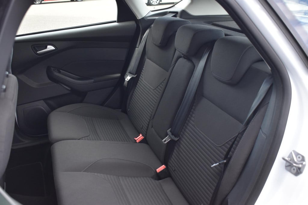 Ford Focus 1.0 titanium | cruise control | trekhaak | achteruitrijcamera | 