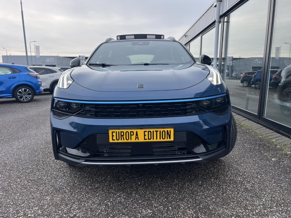 Lynk & Co 01 1.5 261pk phev , 360gr camera , pano dak , stuur en stoel verw