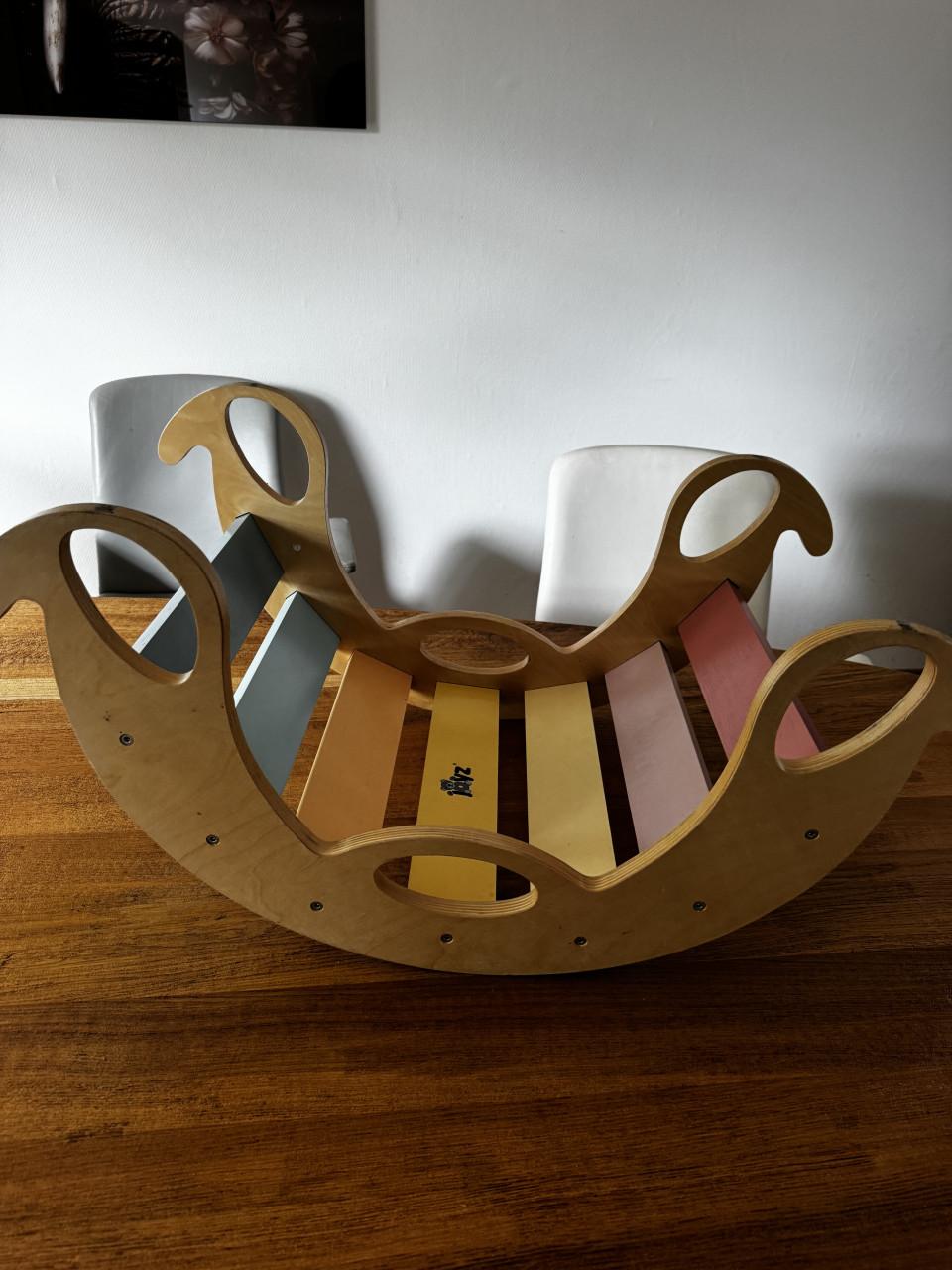 Houten montessori klimrek/balansboard- merk joyz