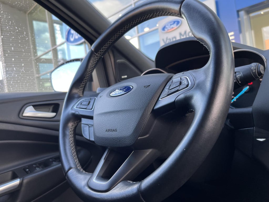 Ford Kuga 1.5 st-line 4wd | adaptive cruise control | climate control | tre