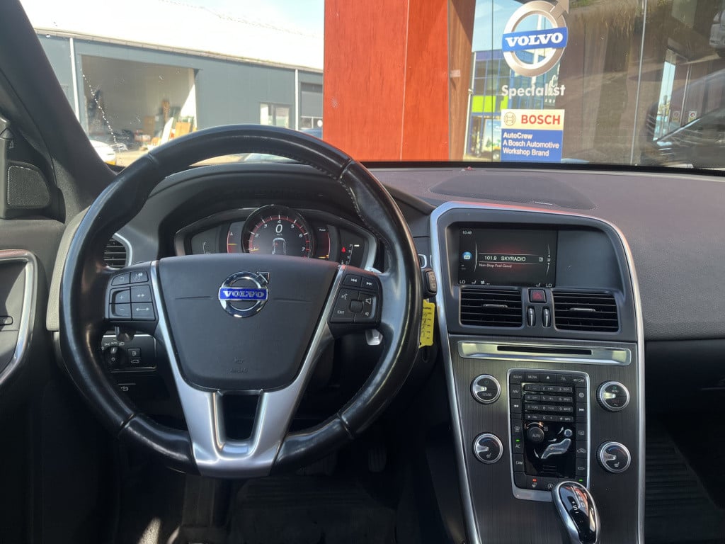 Volvo XC60 2.0 t5 fwd momentum | stoel/stuurverw. | keyless | memory | came