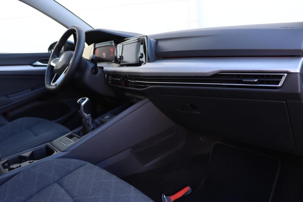 Volkswagen Golf 1.0 tsi life 110pk l panoramadak