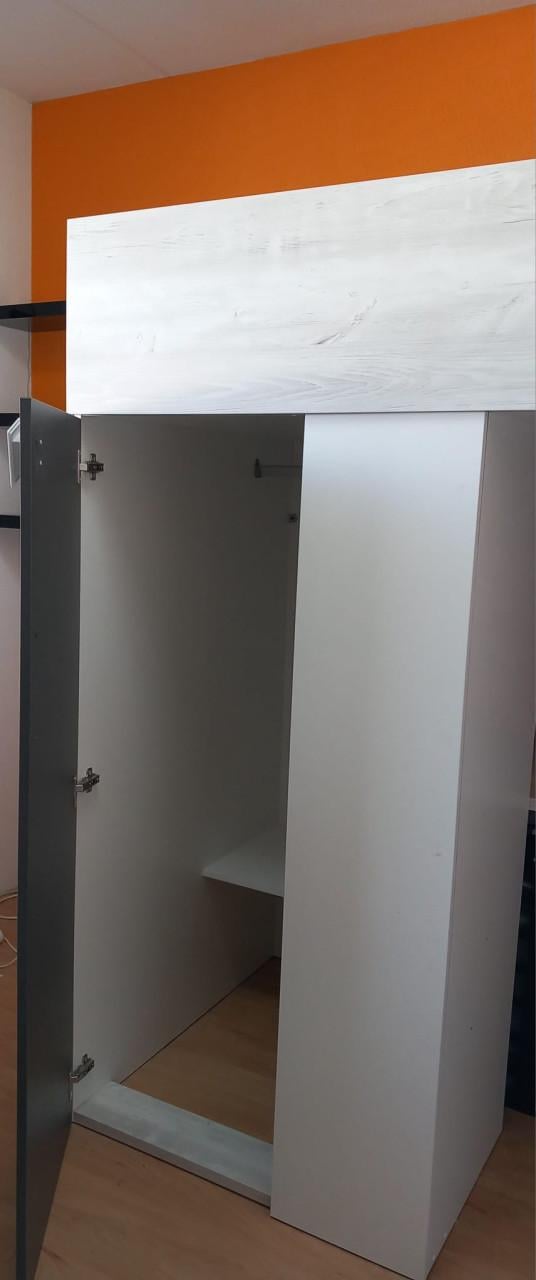 Trasman hoogslaper met kast en bureau